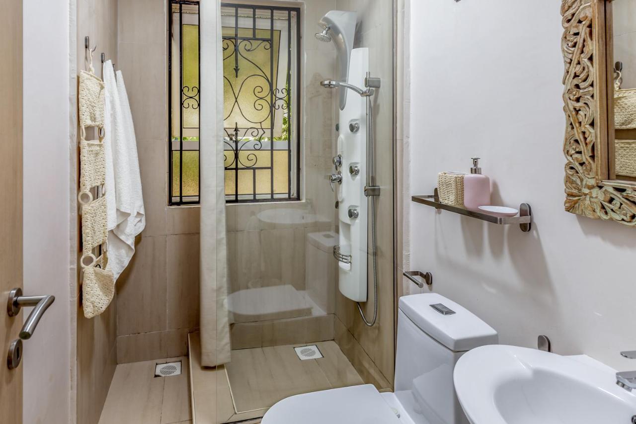 Ewange - A Casa Mia Bed & Breakfast Kampala Bagian luar foto