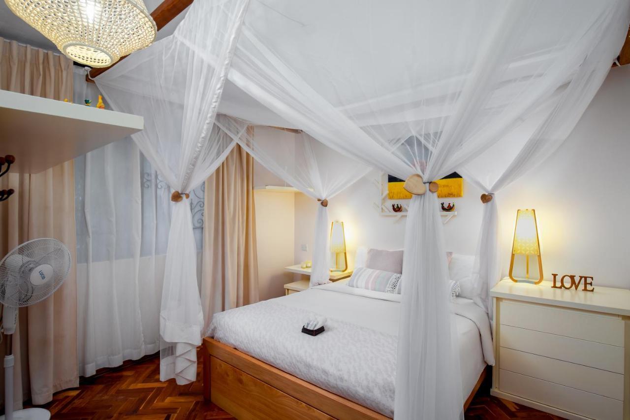 Ewange - A Casa Mia Bed & Breakfast Kampala Bagian luar foto